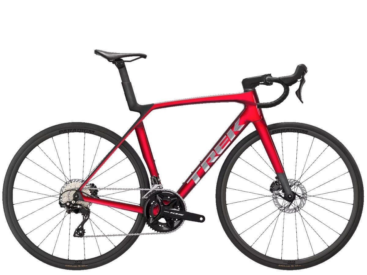 TREK Madone SL 5 Gen 8 GLOSS FURY RED/MATTE DEEP SMOKE L L, Fietsen en Brommers, Carbon, -, -, Nieuw