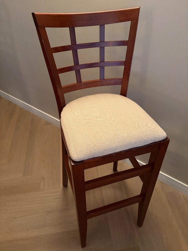 Mahoniehouten barstoelen met rugleuning, Huis en Inrichting, Ophalen, Gebruikt, 60 tot 90 cm, Hout