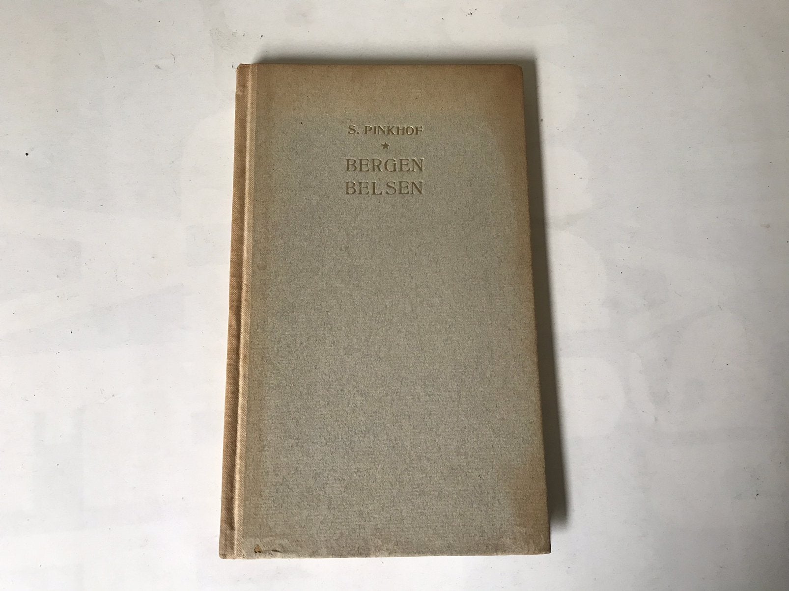 S. Pinkhof. Bergen- Belsen., Boeken, Tweede Wereldoorlog, Ophalen of Verzenden, Zo goed als nieuw, Algemeen