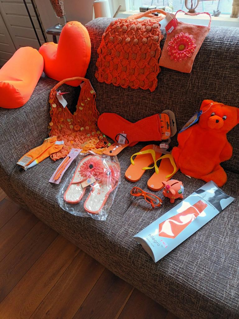 Groot Oranje Feestpakket: Kleding, Accessoires & Decoratie, Diverse merken, Ophalen, Zo goed als nieuw