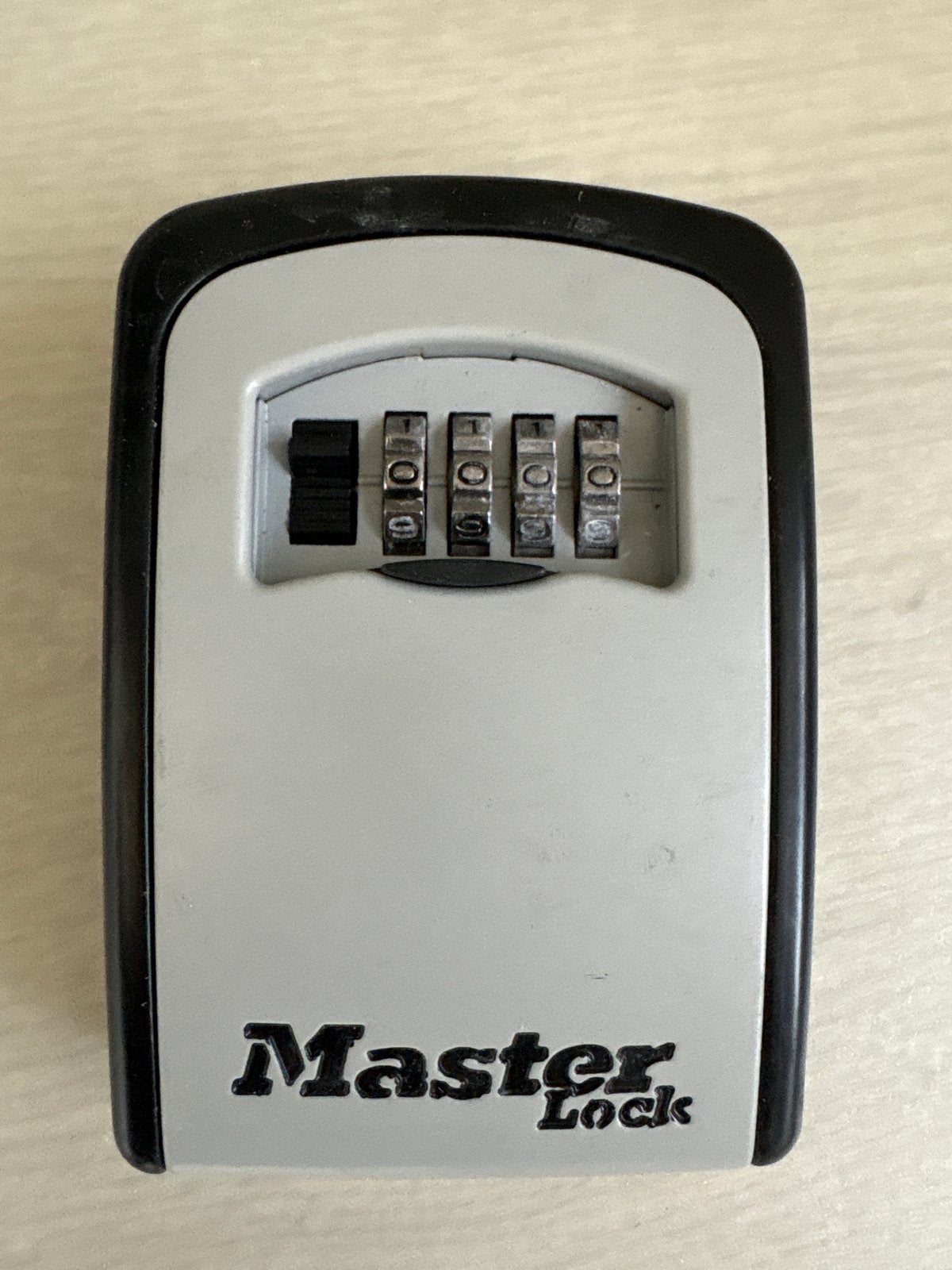 Master Lock Sleutelkluisje met Cijferslot, Ophalen of Verzenden, Gebruikt, Overige materialen, Slot