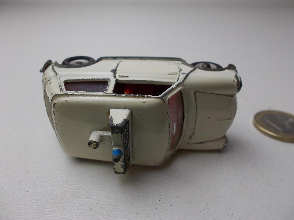 1967 Dinky Toys 250 POLICE MINI COOPER. (-C-), Ophalen of Verzenden, Gebruikt, Auto, Dinky Toys
