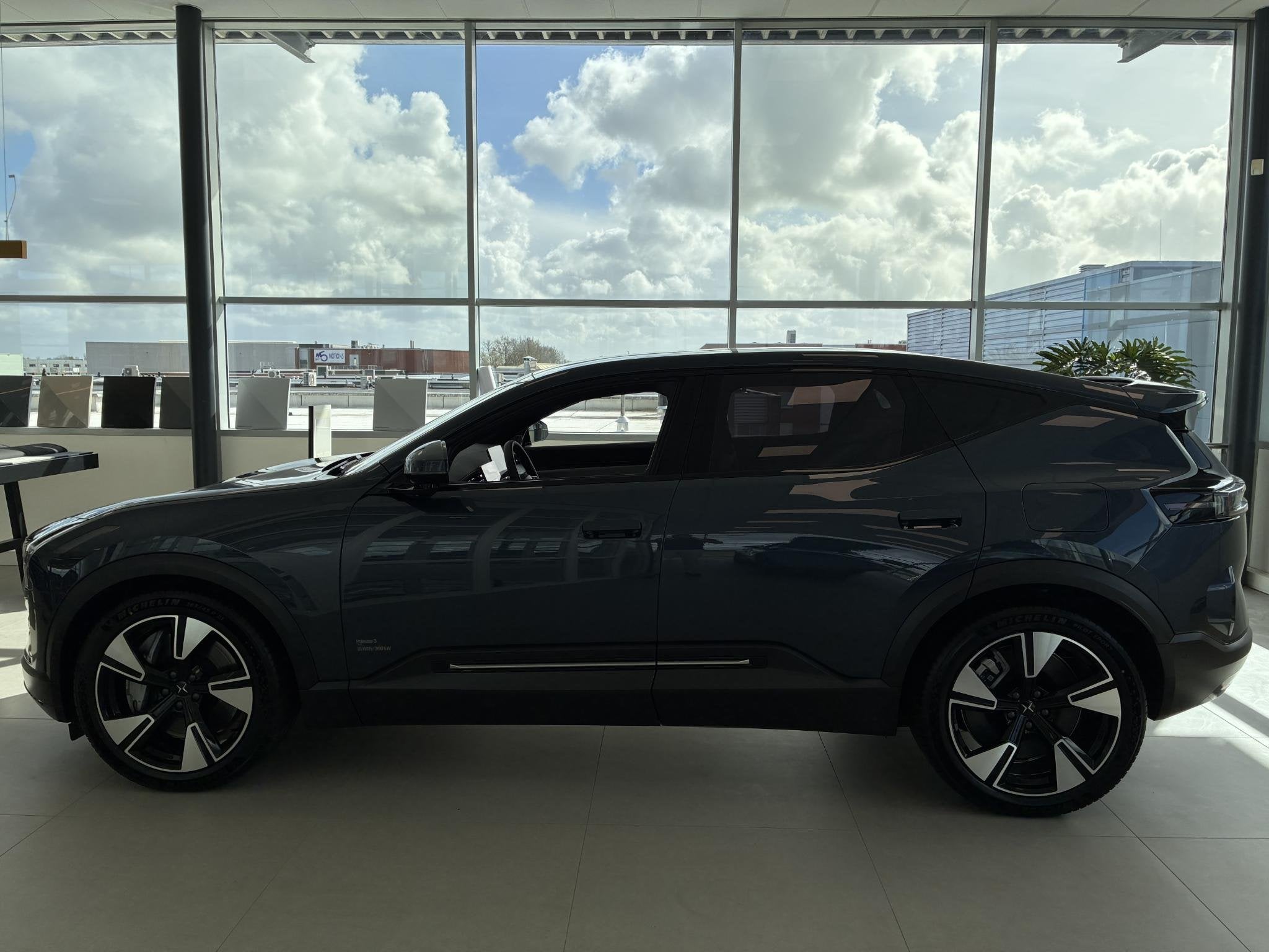 Polestar 3 Long range Dual motor Pilot Plus 111 kWh |Bowers, Auto's, 660 min, Stof, Blauw, Origineel Nederlands
