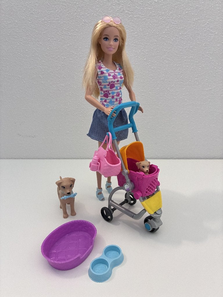 Barbie Loop en Speel honden uitlaat speelset, Ophalen of Verzenden, Gebruikt, Barbie