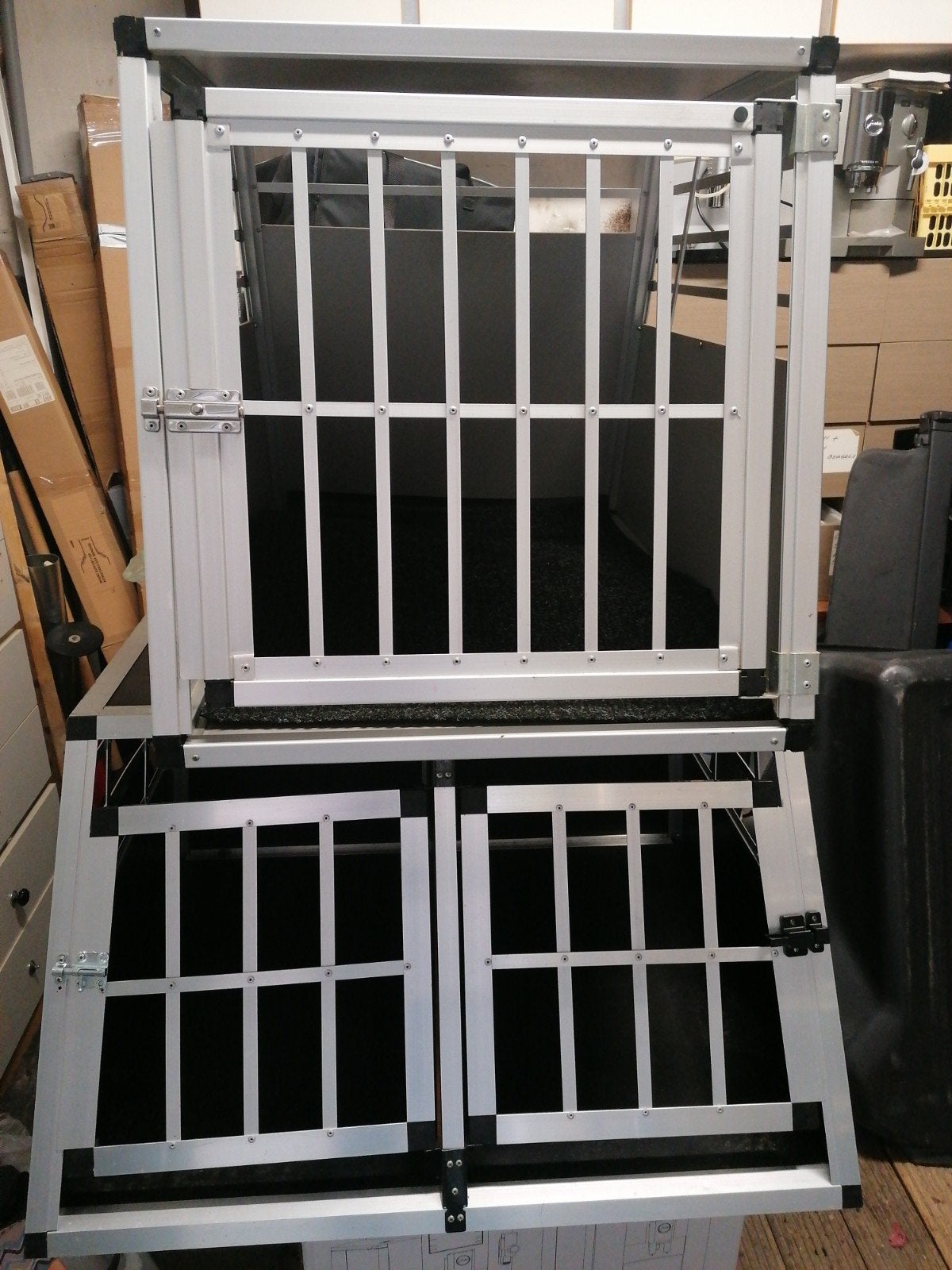 Te koop 2x hondenbench.  Moeten weg!!!, Ophalen, Gebruikt