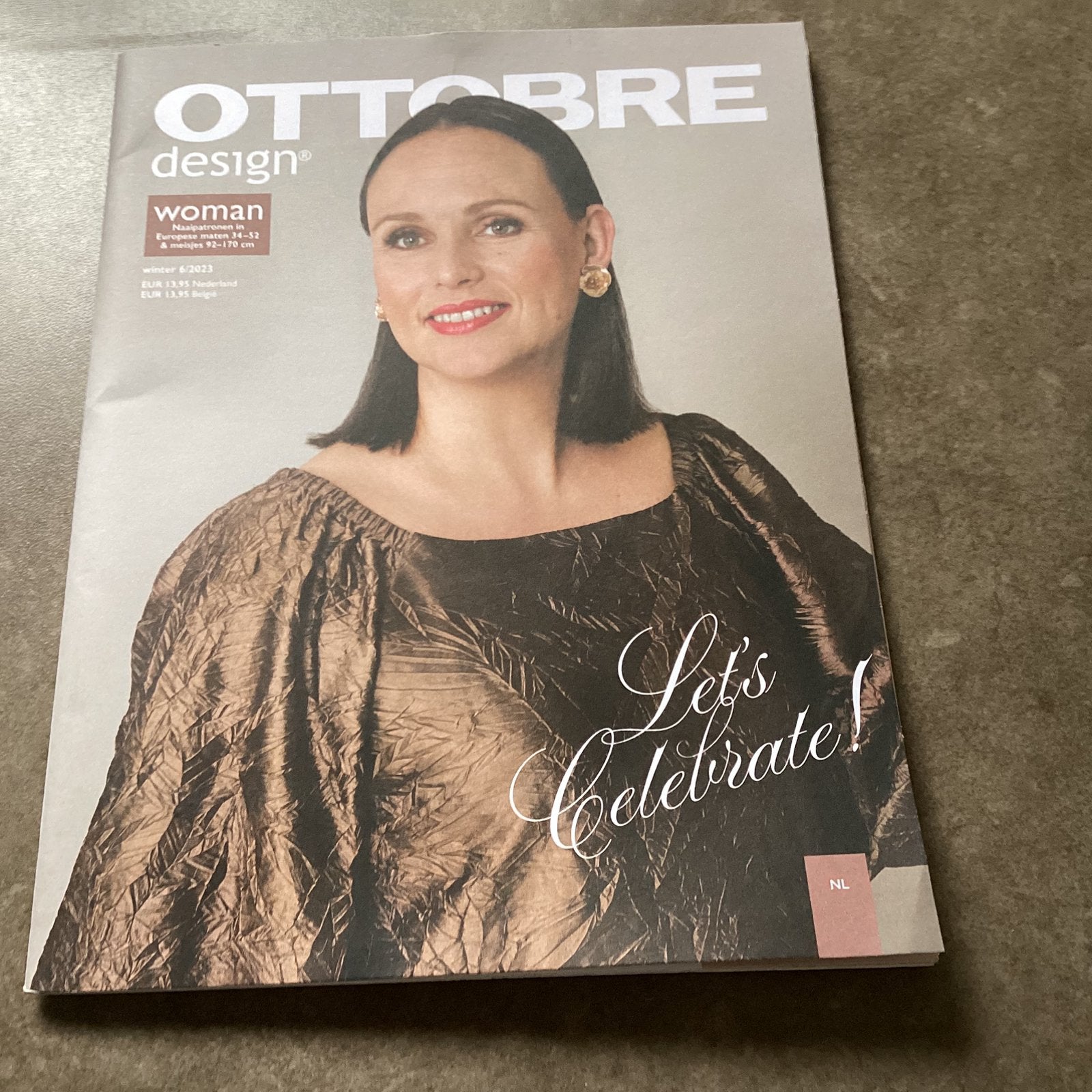 Ottobre 6 2023, Ophalen of Verzenden, Zo goed als nieuw, Vrouw