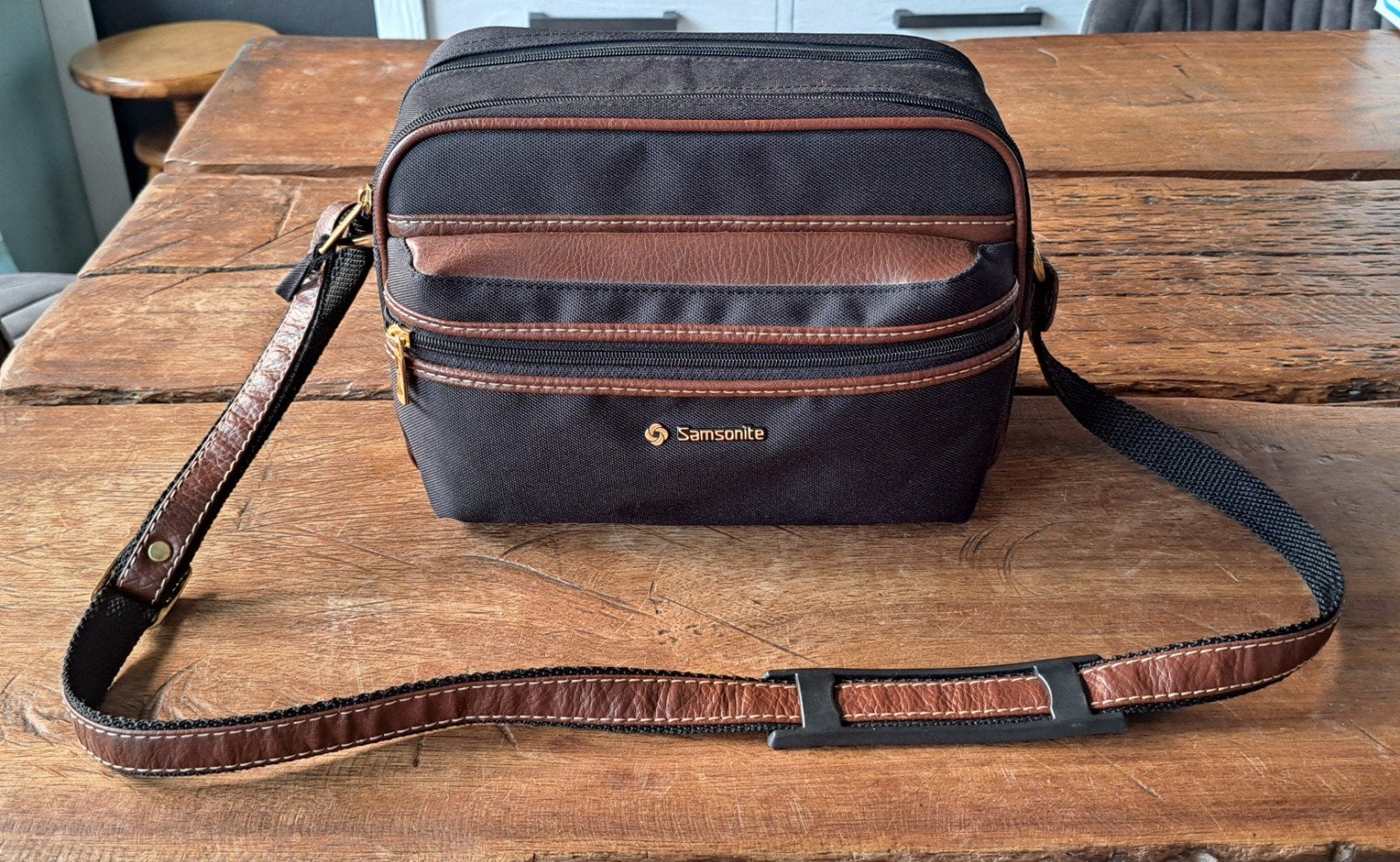 Samsonite cameratas - Zwart met bruine accenten, Ophalen of Verzenden, Gebruikt, Zwart, Leer