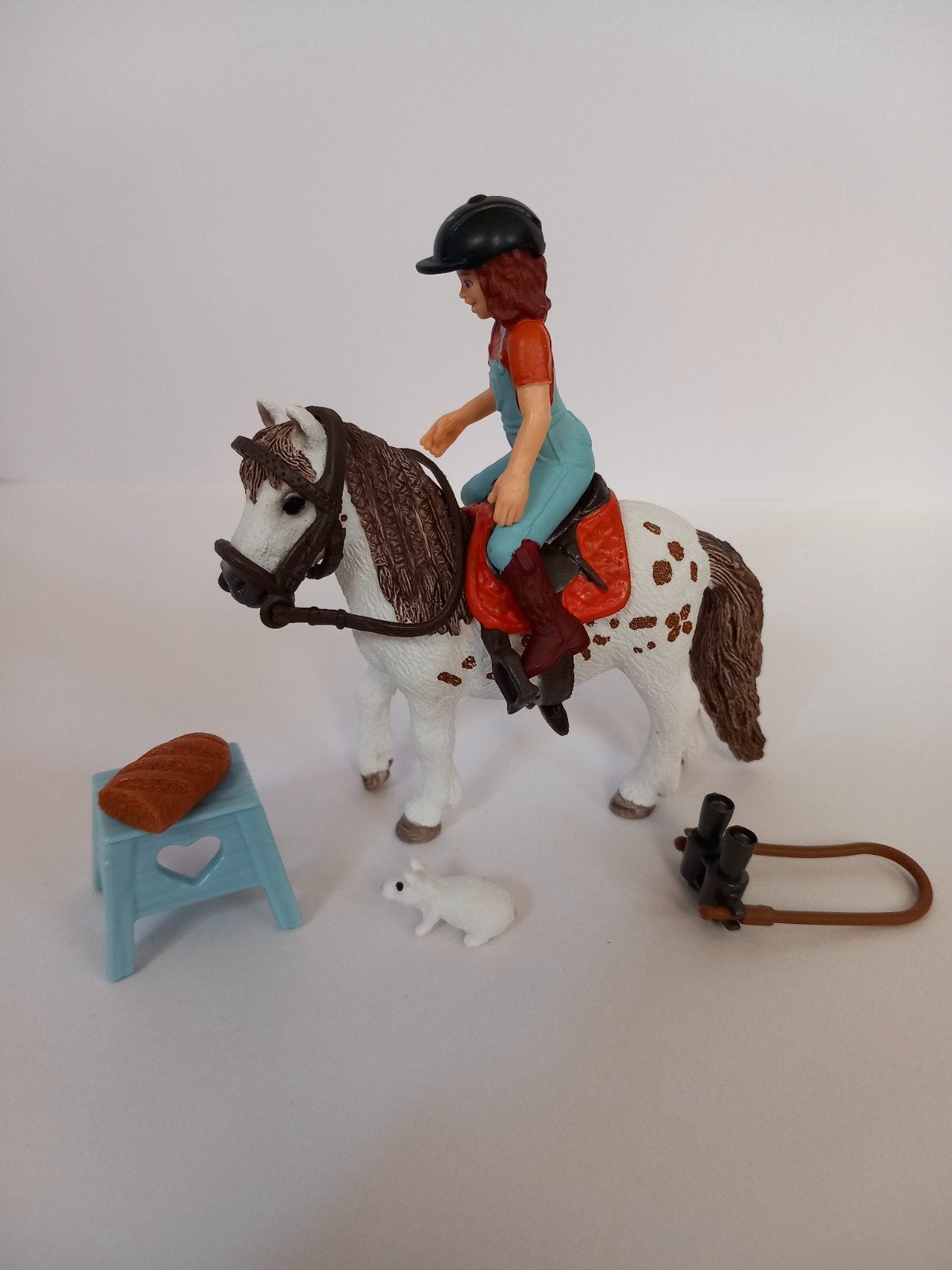 Schleich paardenset met ruiter en accessoires, Ophalen of Verzenden, Zo goed als nieuw