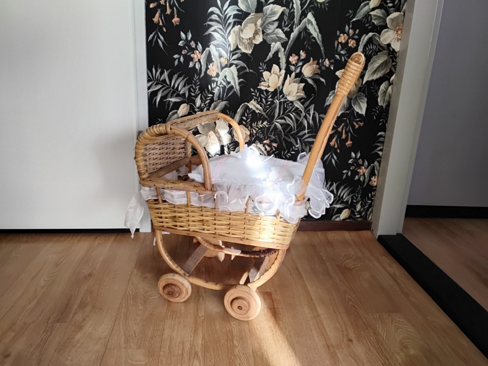 Poppenwagen van riet vintage jaren '50, Ophalen, Babypop
