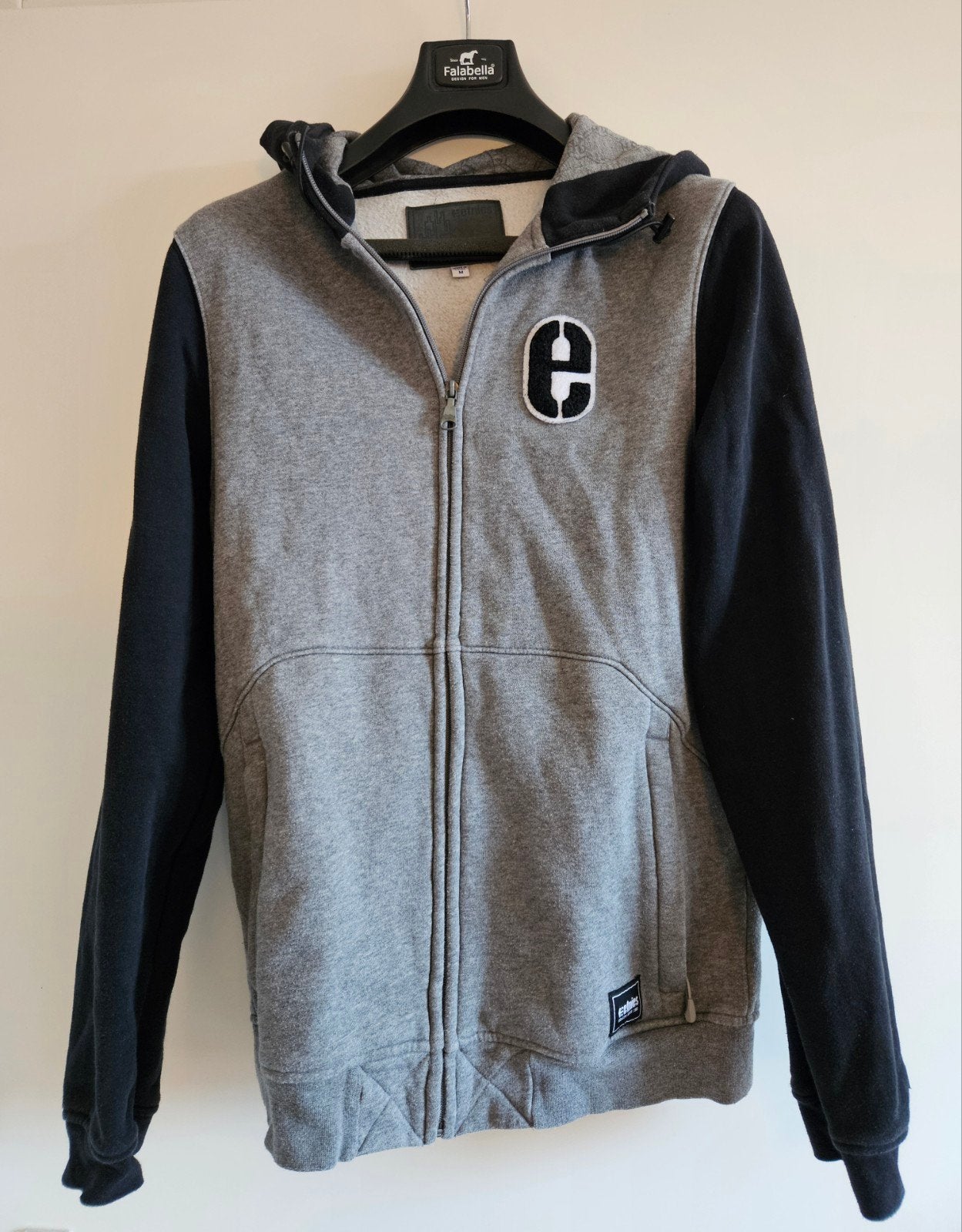 Etnies vintage vest grijs zwart heren maat M, Maat 48/50 (M), Ophalen of Verzenden, Grijs, Gedragen