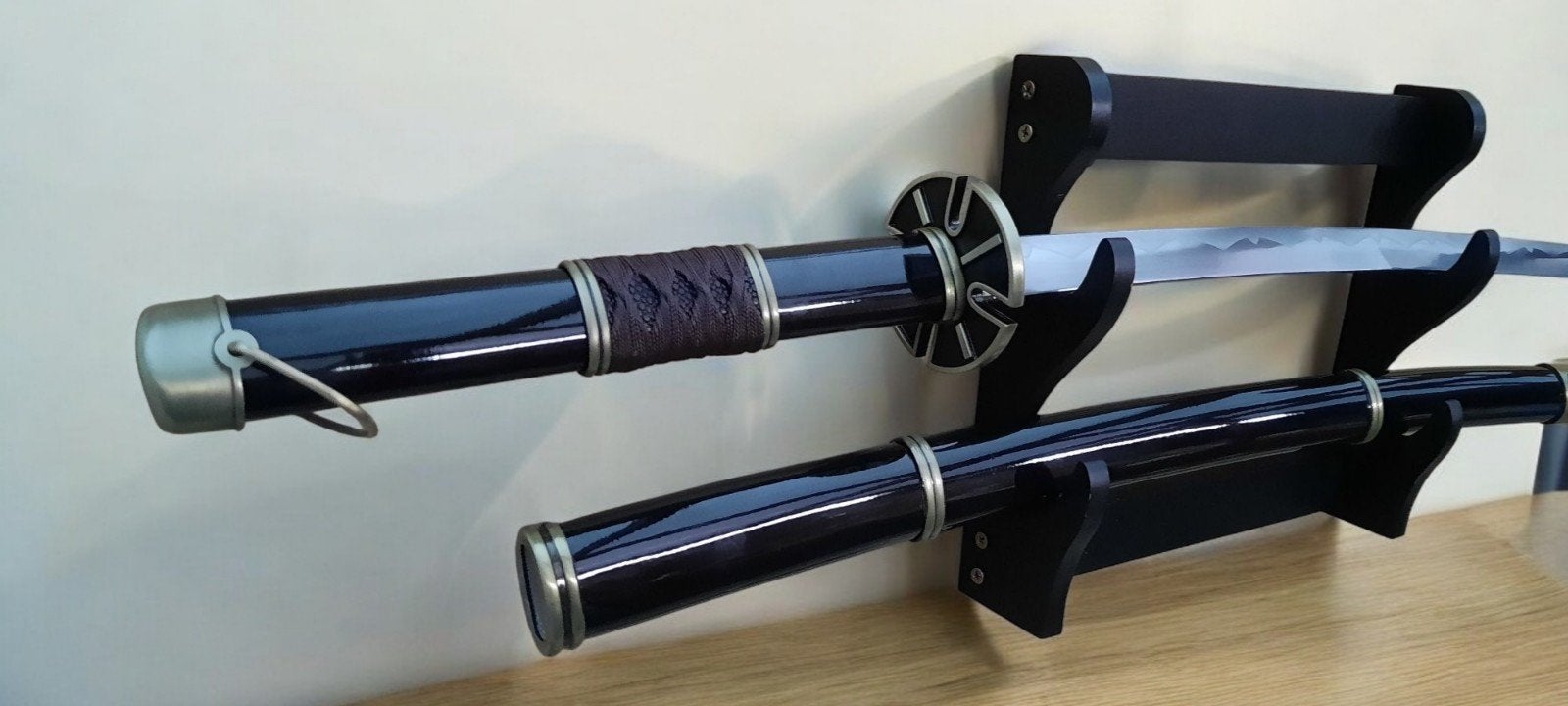 Scherp katana zwaard, samurai zwaarden, sabel, mes, dolk

Sc, Verzamelen, Ophalen of Verzenden, Overige soorten, Azië, Zwaard of Sabel
