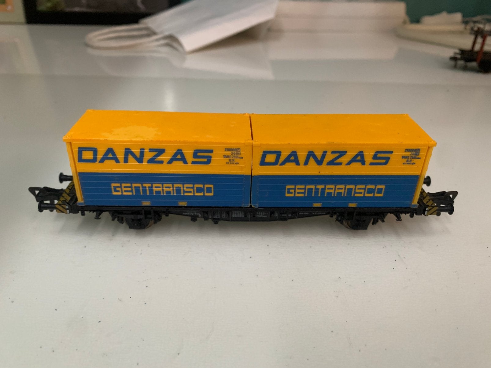 Fleischmann wagon met 2 Danzas containers, Gebruikt, Gelijkstroom, Fleischmann, Wagon