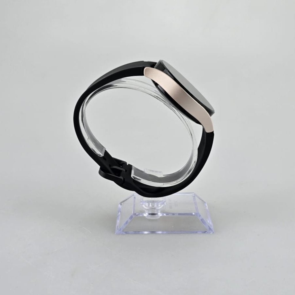 Samsung Galaxy Watch 4 40MM GPS Rose Gold, Samsung, Gebruikt, Support@Samsung.com, 129, Samsung-ro, Yeongtong-gu
Suwon-si, Gyeonggi-do 16677
South Korea