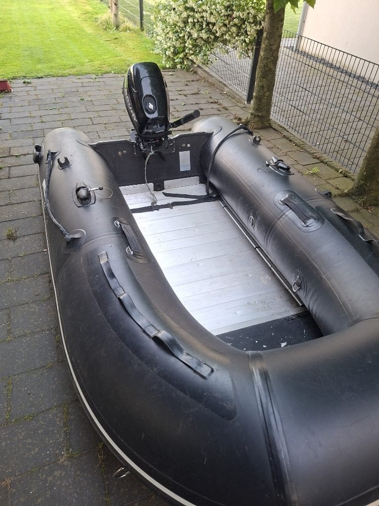 Rubberboot met motor, Watersport en Boten, Ophalen, Aluminium, 5 pk, Zo goed als nieuw