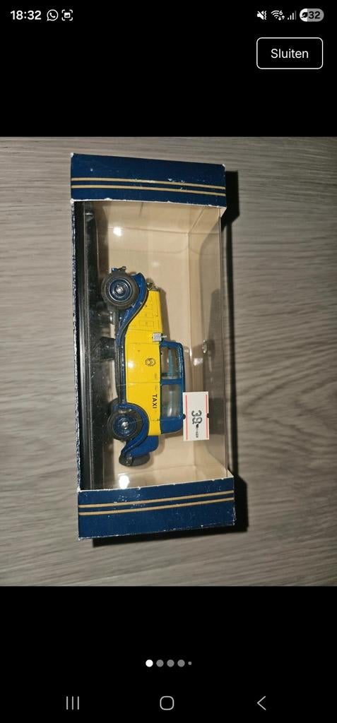 Modelauto taxi geel/blauw in doos, Verzenden, Zo goed als nieuw, Auto