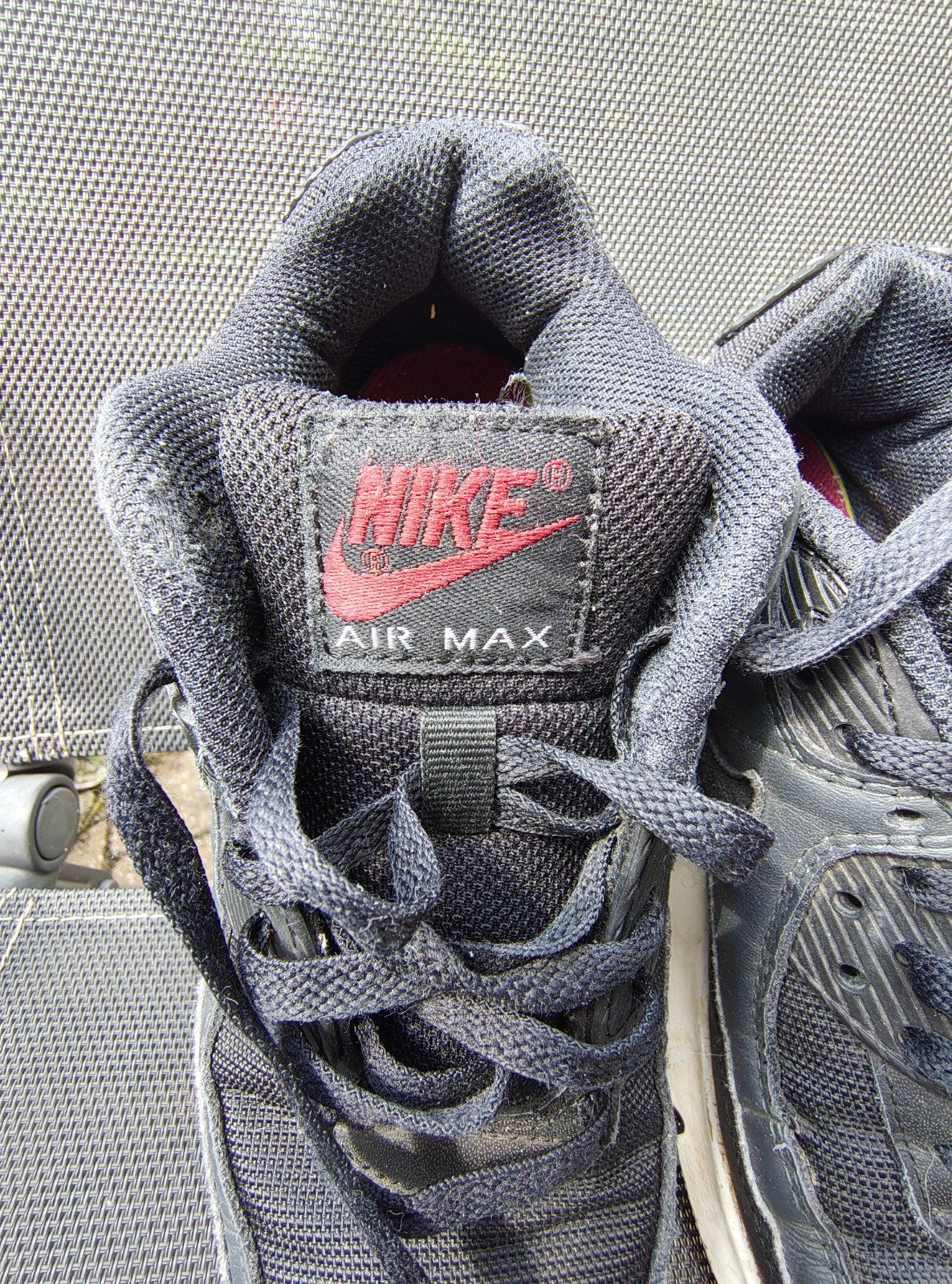 Nike Air Max Sneakers Zwart/Rood maat 37,5, Kleding | Dames, Schoenen, Zwart, Nike, Ophalen of Verzenden, Sneakers of Gympen