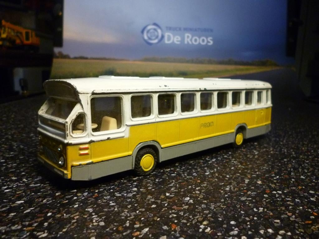 DAF Streekbus FRAM, Hobby en Vrije tijd, Modelauto's | 1:50, Ophalen of Verzenden, Zo goed als nieuw, Bus of Vrachtwagen, Lion Toys