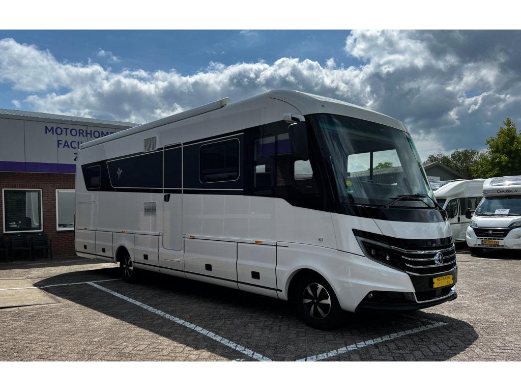 Niesmann+Bischoff Flair 920 ER, Caravans en Kamperen, Campers, Niesmann+Bischoff, Watertank (Schoon), Luifel, 9 tot 10 meter