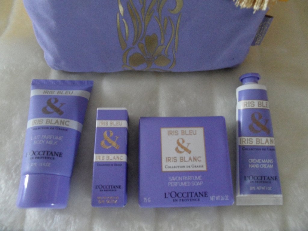 L'Occitane en provence - Iris Blue & Iris Blanc + handcremes, Ophalen of Verzenden, Nieuw, Overige typen, Gevuld