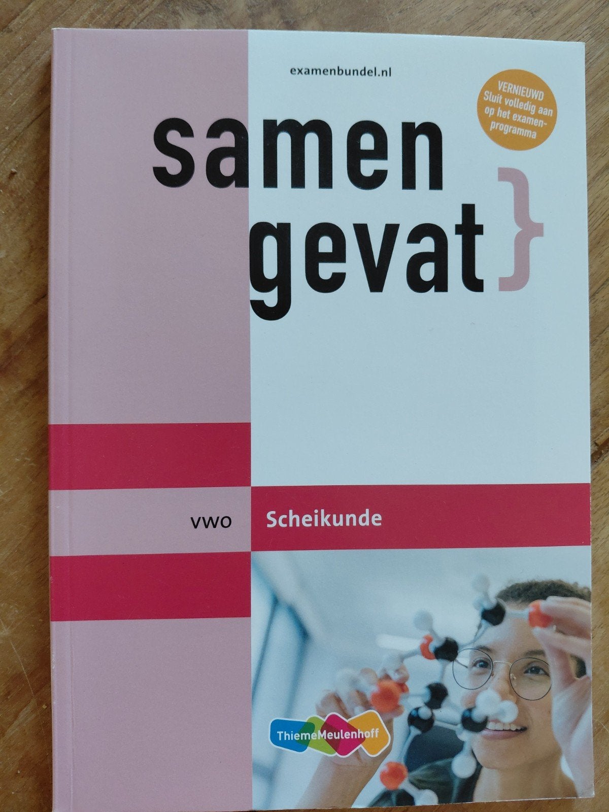 Samengevat VWO Scheikunde examenbundel, Boeken, Ophalen of Verzenden, Zo goed als nieuw, VWO, Scheikunde
