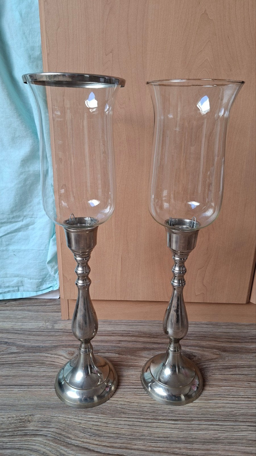 2 Kaarsenstandaarden met glazen stolp en verzilverde voet, Ophalen of Verzenden, Glas