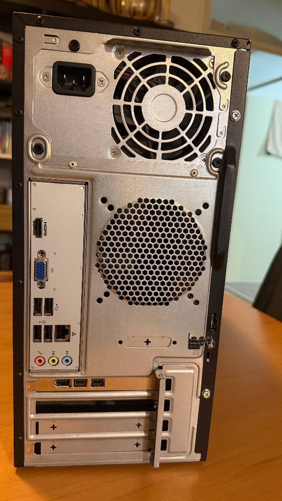 Foto 4 van Acer Aspire TC-605, i5, 250GB SSD, FireWire, GeForce GT705