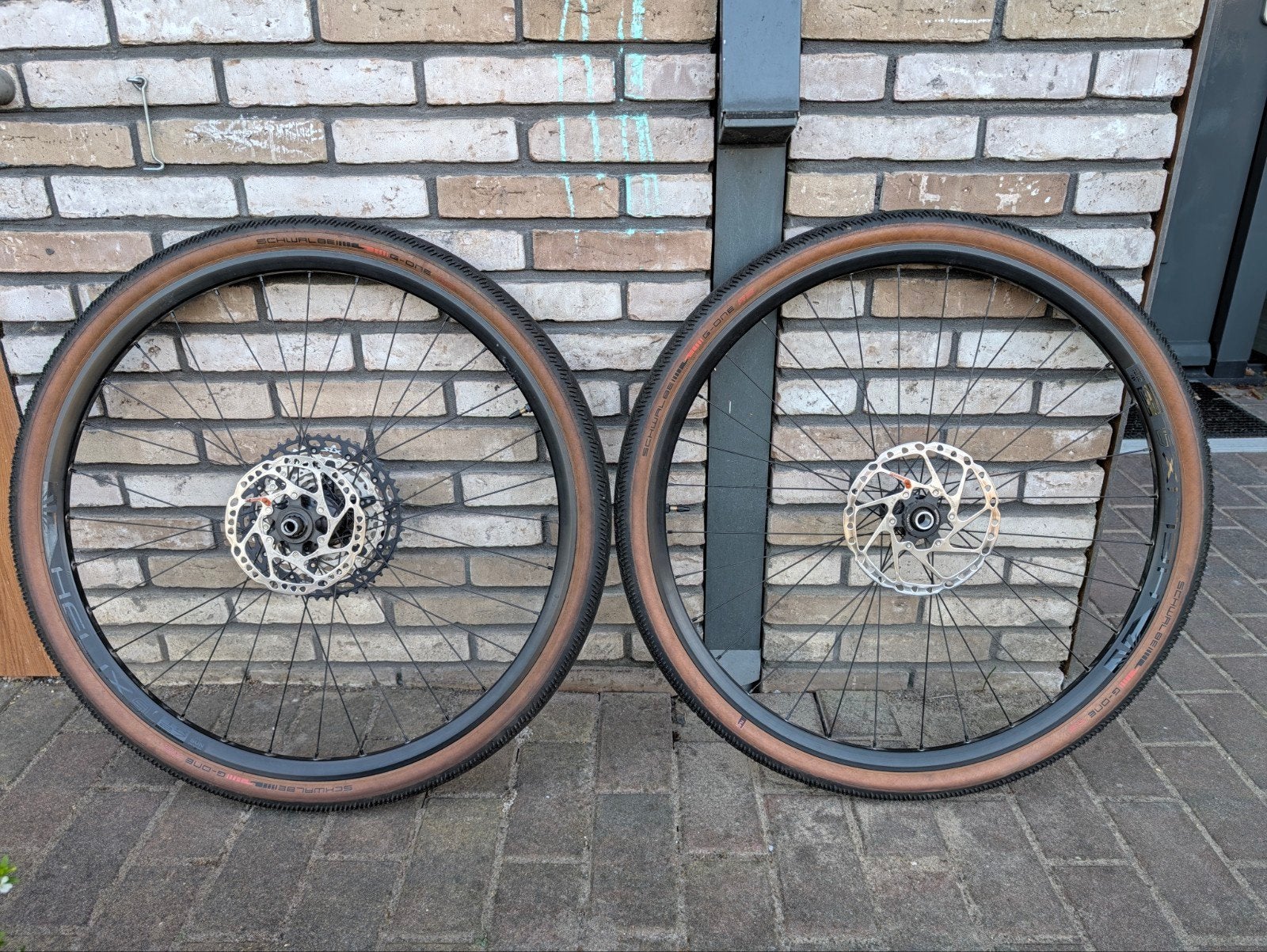 Wielset met Schwalbe G-One banden, SLX cassette en XT rem, Fietsen en Brommers, Gravelbike, Zo goed als nieuw, Aluminium, Shimano
