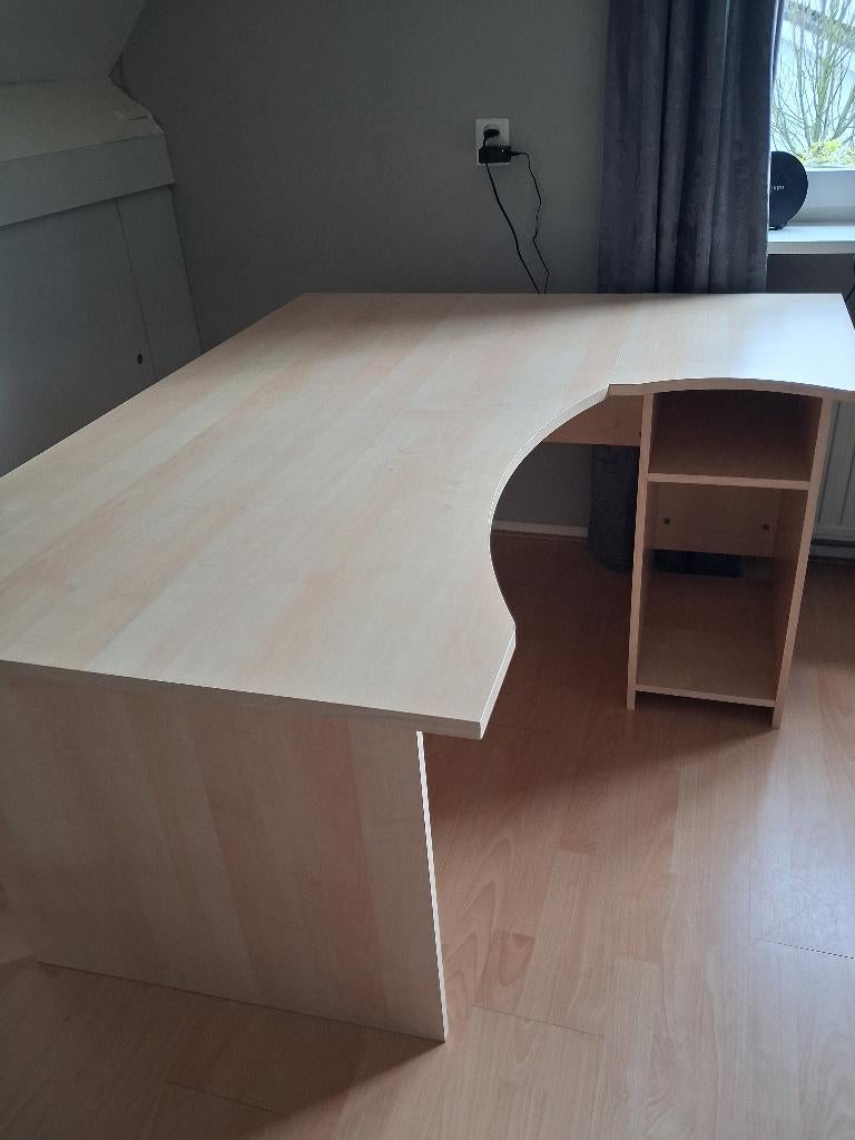 Bureau gratis, Ophalen, Zo goed als nieuw, 120 cm, 150 cm