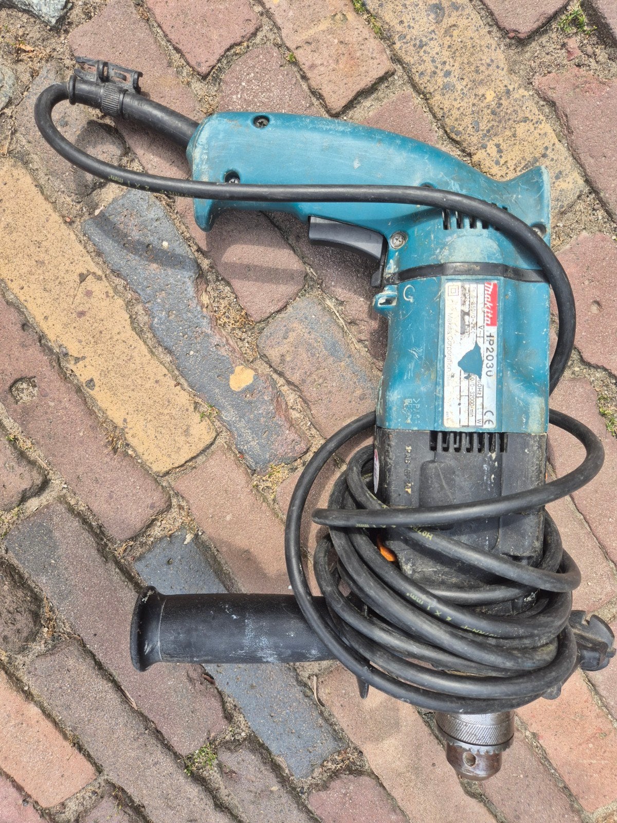 Makita HP2030 Klopboormachine, Boormachine, Ophalen of Verzenden, Klopboormechanisme, Gebruikt