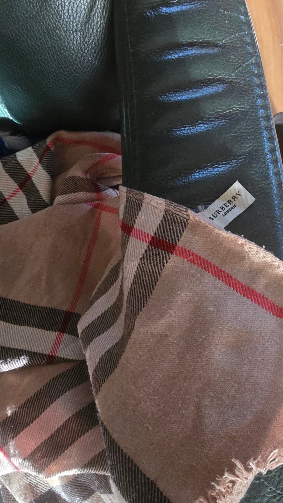 Burberry London Sjaal - Kasjmier & Zijde - Zo goed als nieuw, Burberry London, Ophalen of Verzenden, Zo goed als nieuw, Sjaal