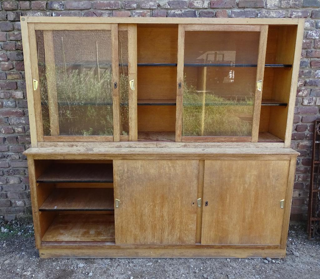 oude vitrinekast schoolkast kast, Ophalen