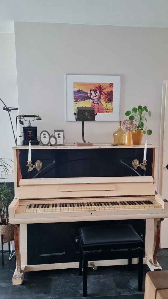 GRATIS werkende piano op te halen, Muziek en Instrumenten, Ophalen, Gebruikt