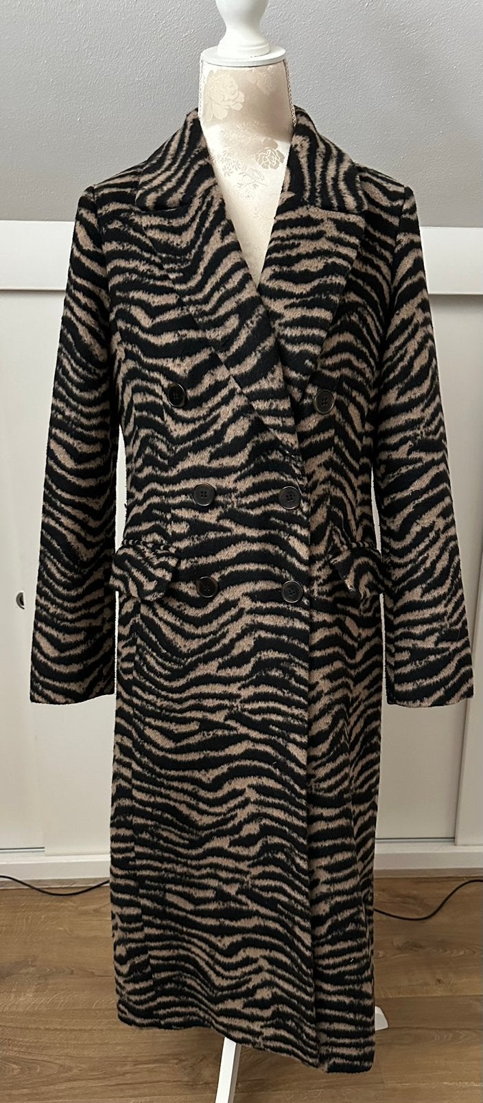 winterjas van shoeby maat S, Kleding | Dames, Jassen | Winter, Zo goed als nieuw, Maat 36 (S), Bruin, Ophalen of Verzenden