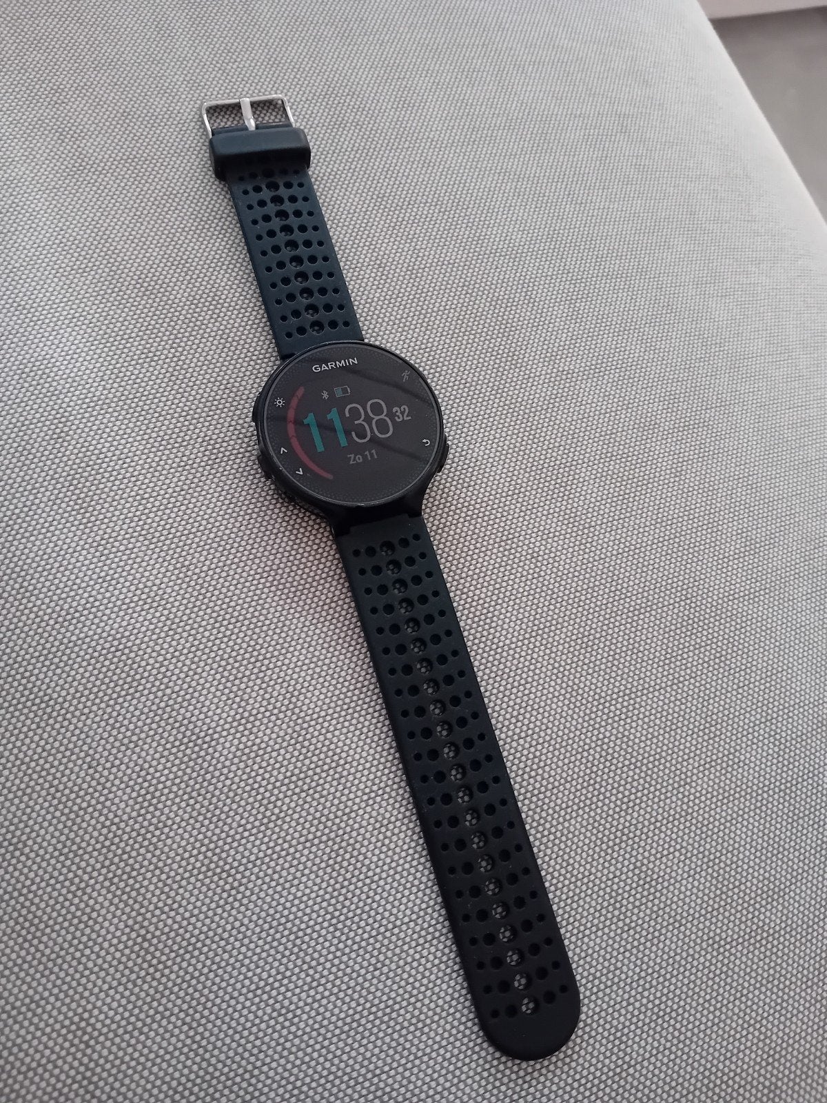 Garmin Forerunner 235 ideaal voor beginnende hardloper, Sieraden, Tassen en Uiterlijk, Gebruikt, Zwart, Afstand, Ophalen of Verzenden