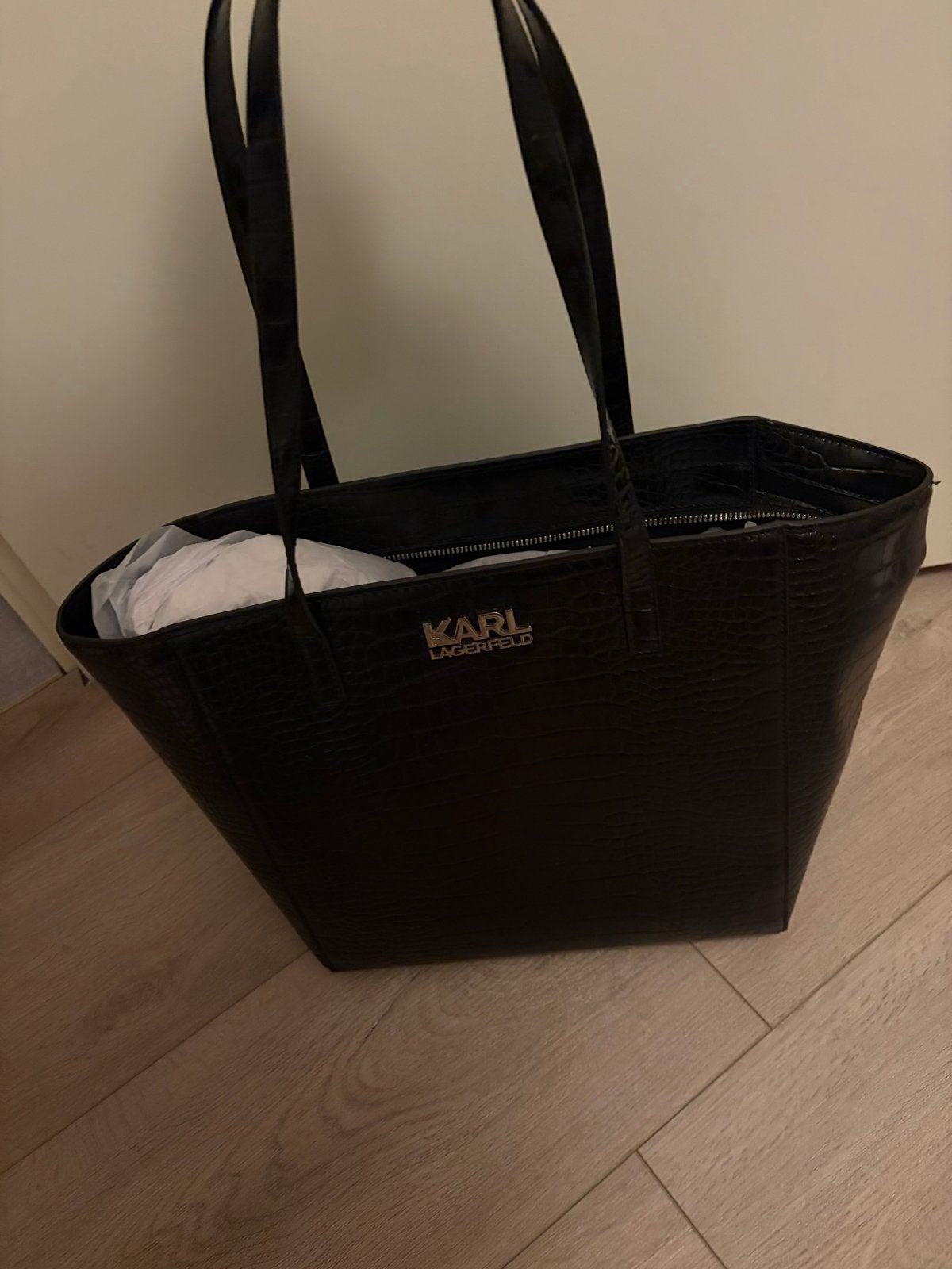 Nieuwe Karl Lagerfeld tas - Krokodillenleer look, Sieraden, Tassen en Uiterlijk, Tassen | Damestassen, Ophalen of Verzenden, Nieuw