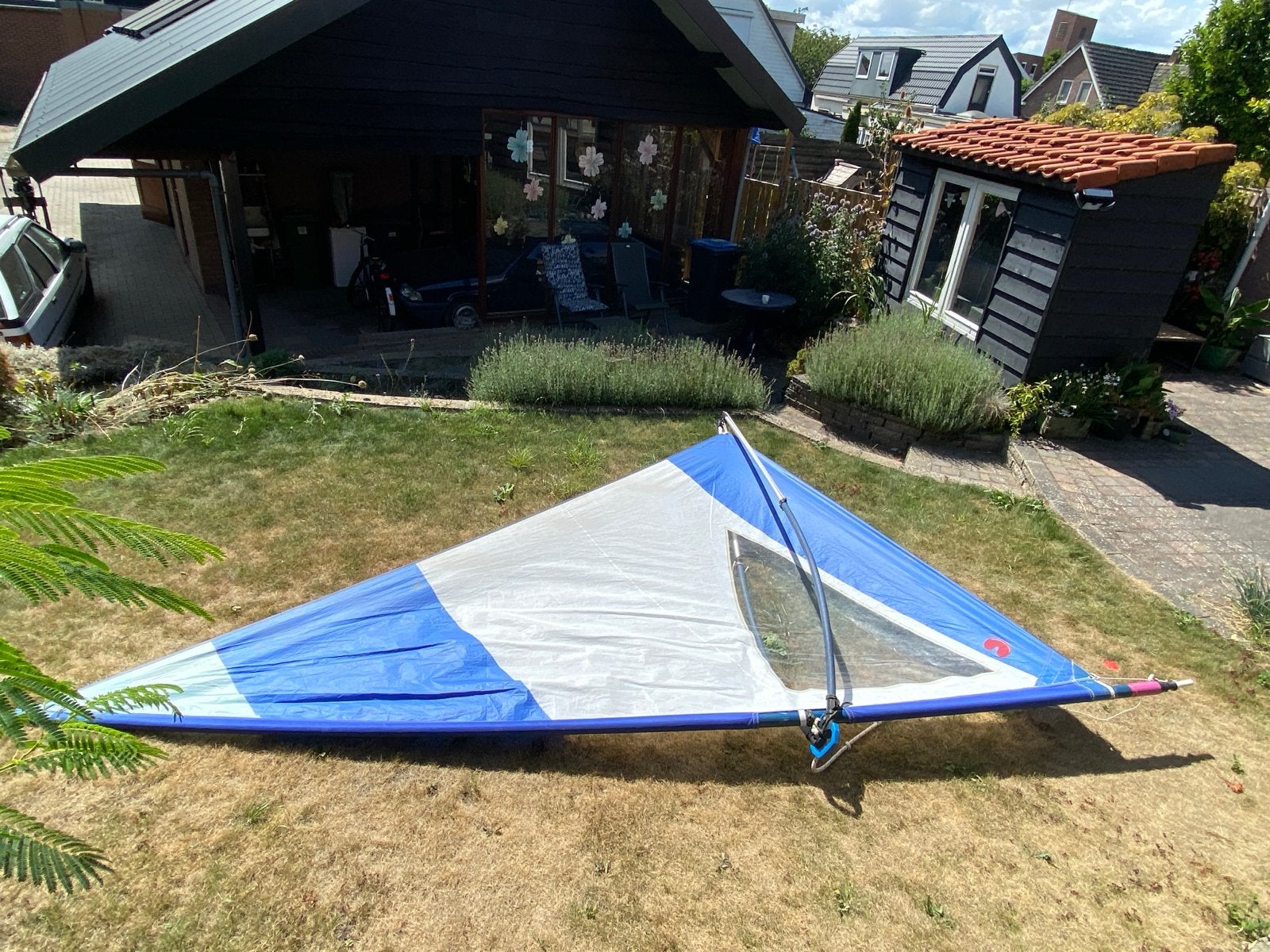 Retro surfzeil De Vries incl giek mast en mastvoet, Watersport en Boten, Windsurfen, Gebruikt, 5 tot 6.5 m², Zeil, Ophalen