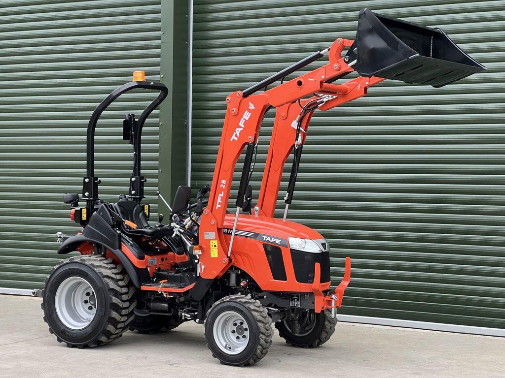 Tafe tractor voorlader mini trekker, Tafe Tractors and Farm Equipment Limited, Contact@tafetractors.com, 77, Nungambakkam High Road, Nungambakkam
600 034  Chennai, IN