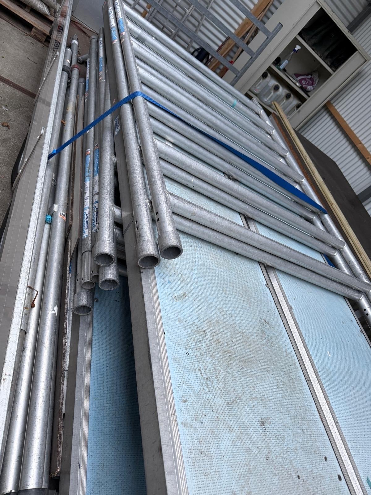 Complete rolstijger, Doe-het-zelf en Verbouw, Ophalen, Gebruikt, Rolsteiger of Kamersteiger, 5 meter of hoger