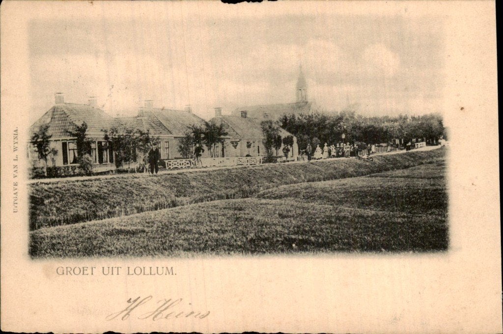 Lollum - Dorpsgezicht - Kerk op achtergrond, Ophalen of Verzenden, Voor 1920, Gelopen, Friesland