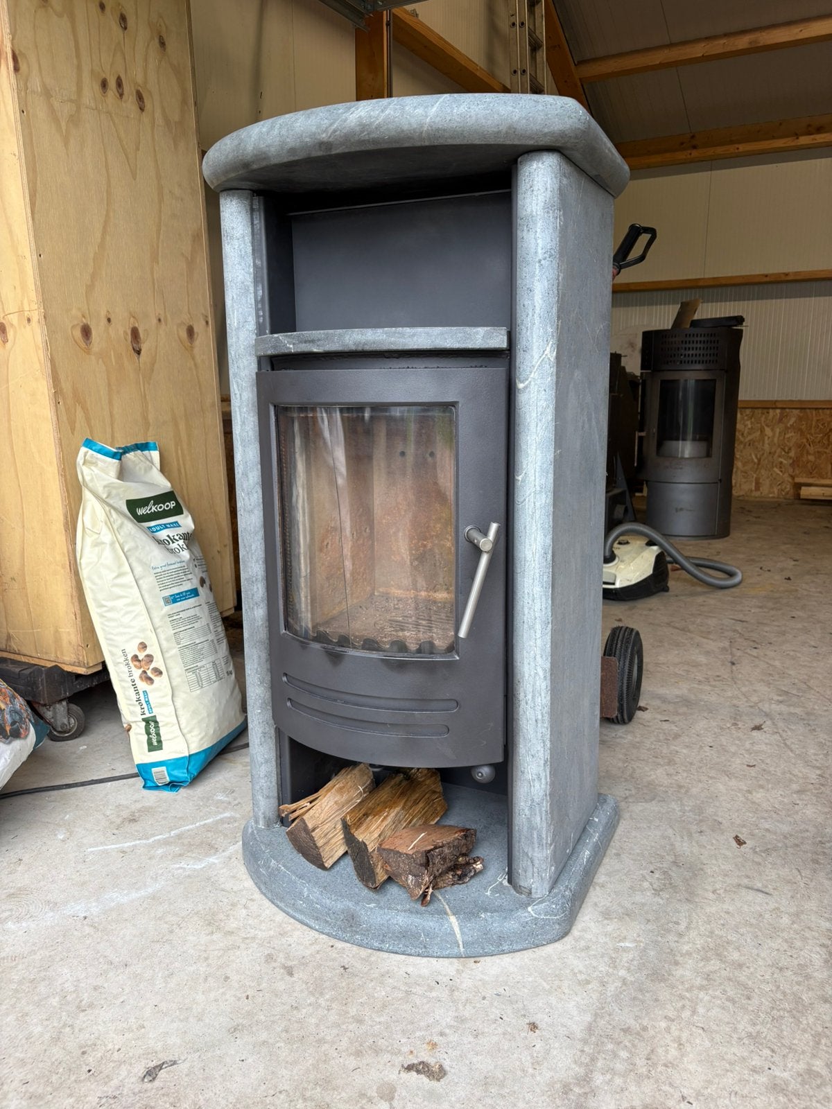 Houtkachel GKT Centuro met speksteen /8KW vermogen, Huis en Inrichting, Ophalen, Gebruikt, Houtkachel, Vrijstaand