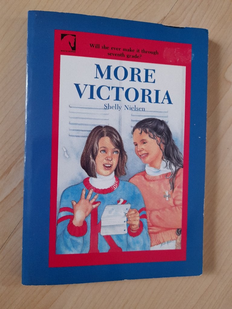 MORE VICTORIA Shelly Nielsen engelstalig, Boeken, Ophalen of Verzenden, Gelezen