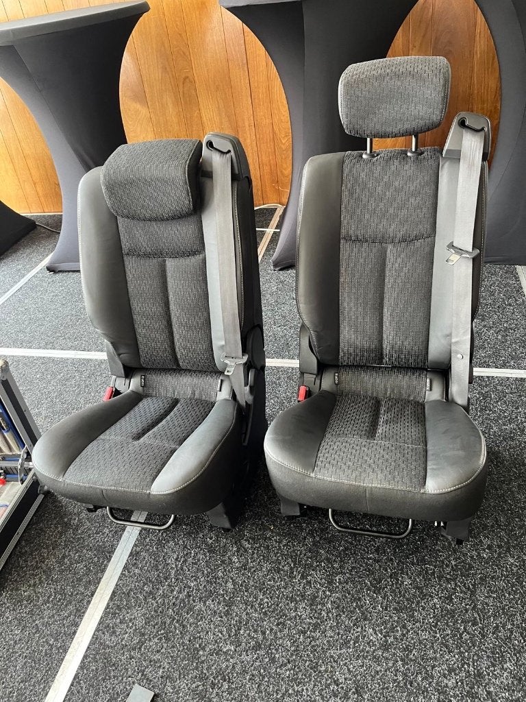 2 inklapbare stoelen voor Volkswagen Transporter met rails, Ophalen of Verzenden, Gebruikt, Volkswagen