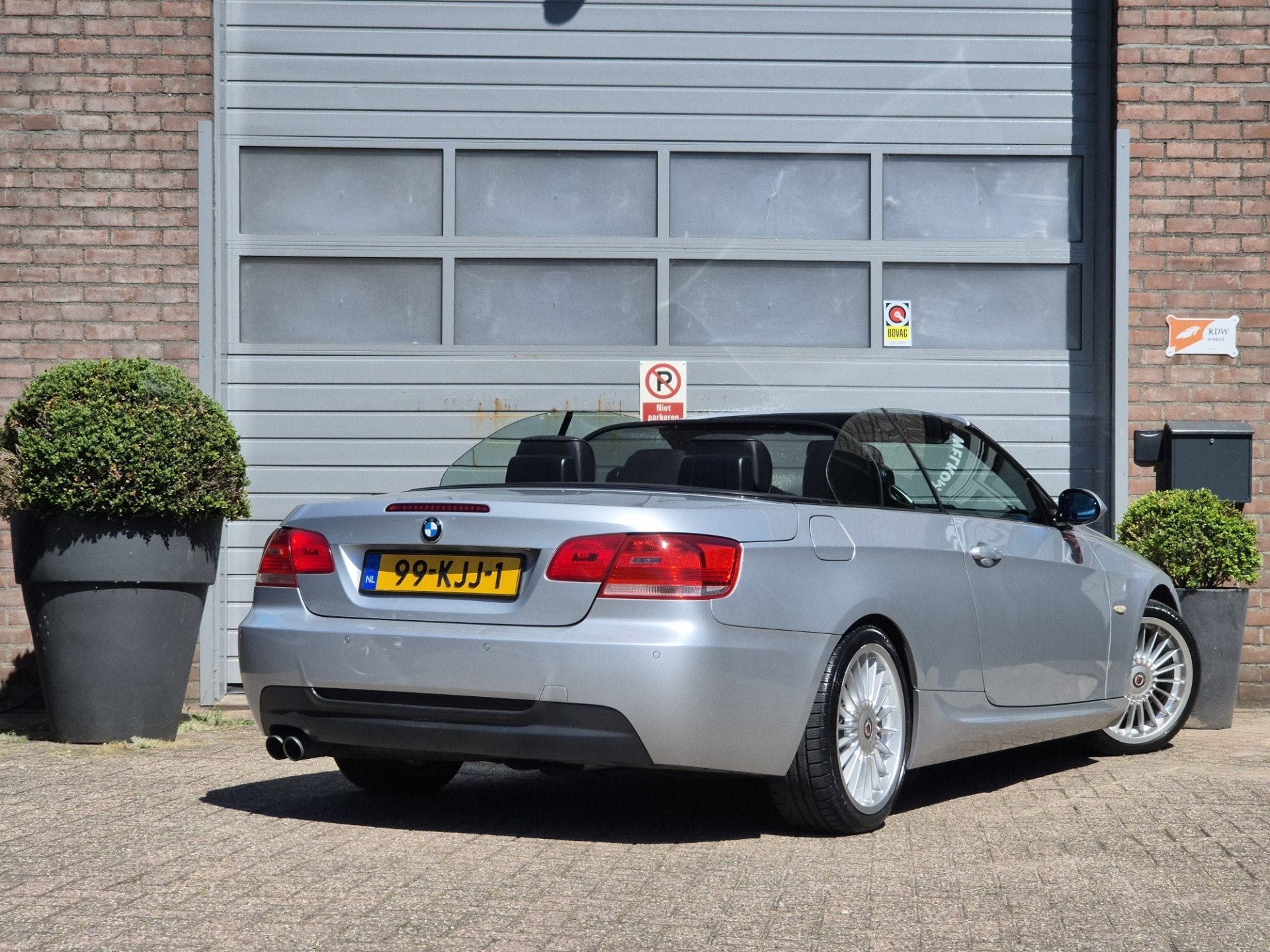 BMW 3 Serie Cabrio 325i M pakket / 6-cilinder! (bj 2008), Achterwielaandrijving, Gebruikt, Zwart, Cabriolet