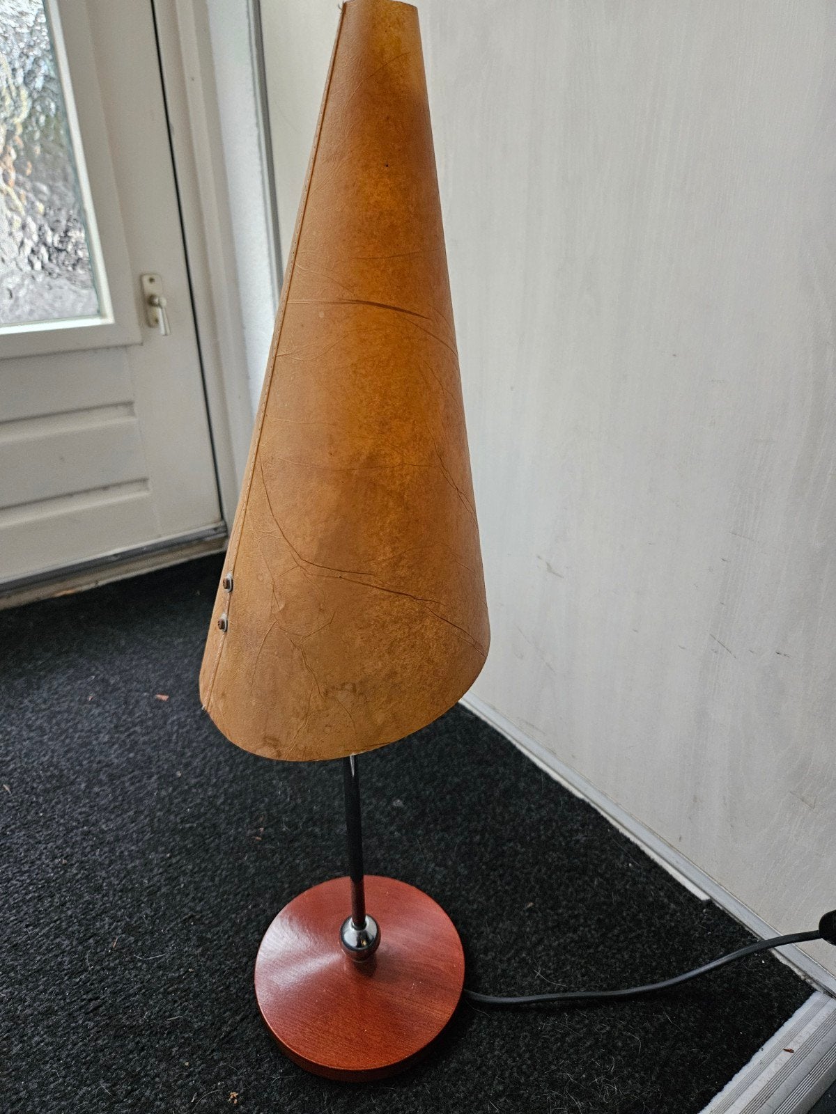design jaren 70 Tafellamp met Kegelvormige Kap, Ophalen of Verzenden