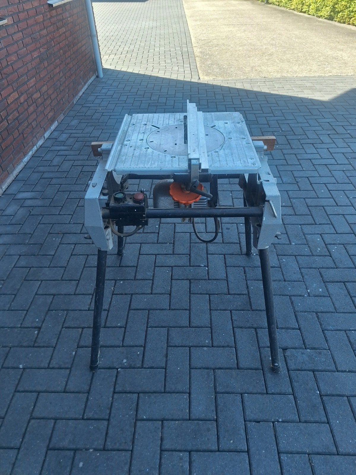 elu zaagtafel ook voor afkorten, Ophalen, Gebruikt, Cirkelzaag, 30 tot 70 mm