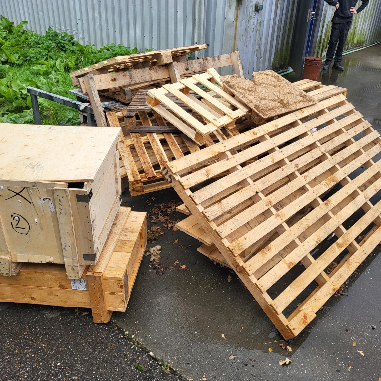 Diverse pallets en houten kisten, Ophalen, Gebruikt, 50 mm of meer, Pallet