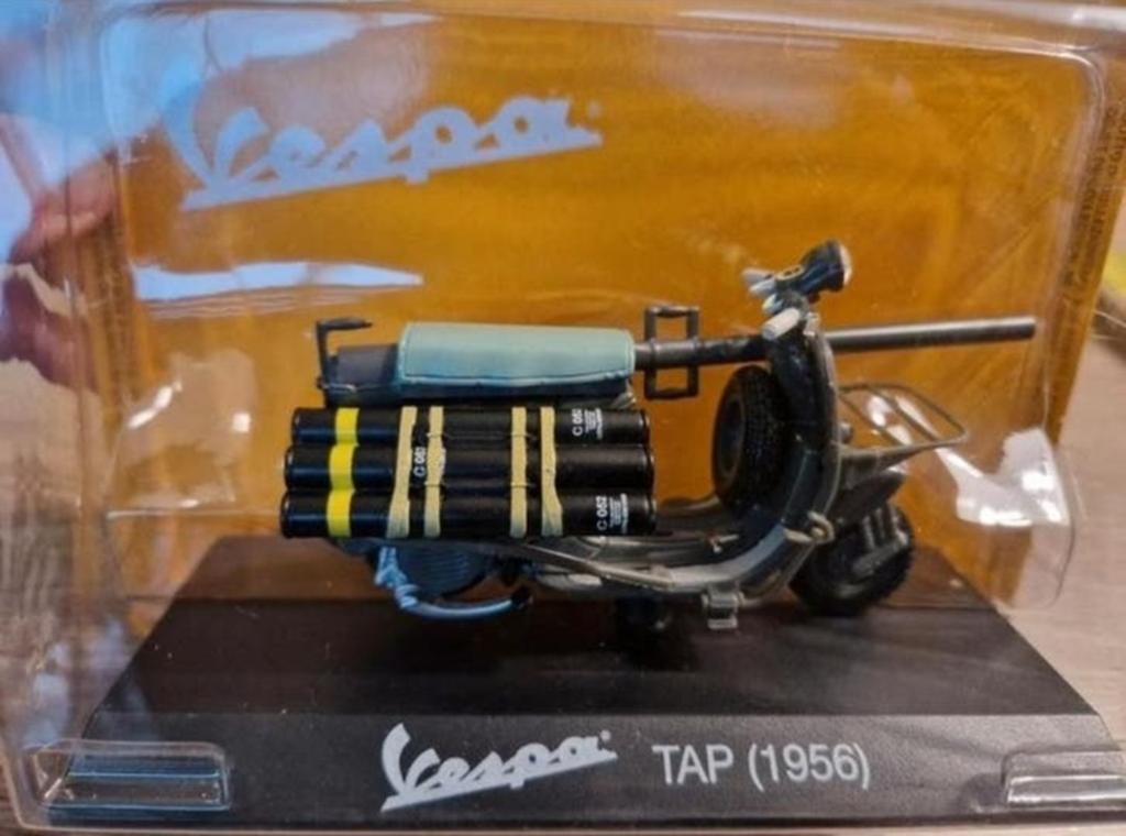 Aanbieding ATLAS Vespa TAP 1956 donker groen nieuw in doosje, Ophalen of Verzenden, Nieuw, Motor, Overige merken