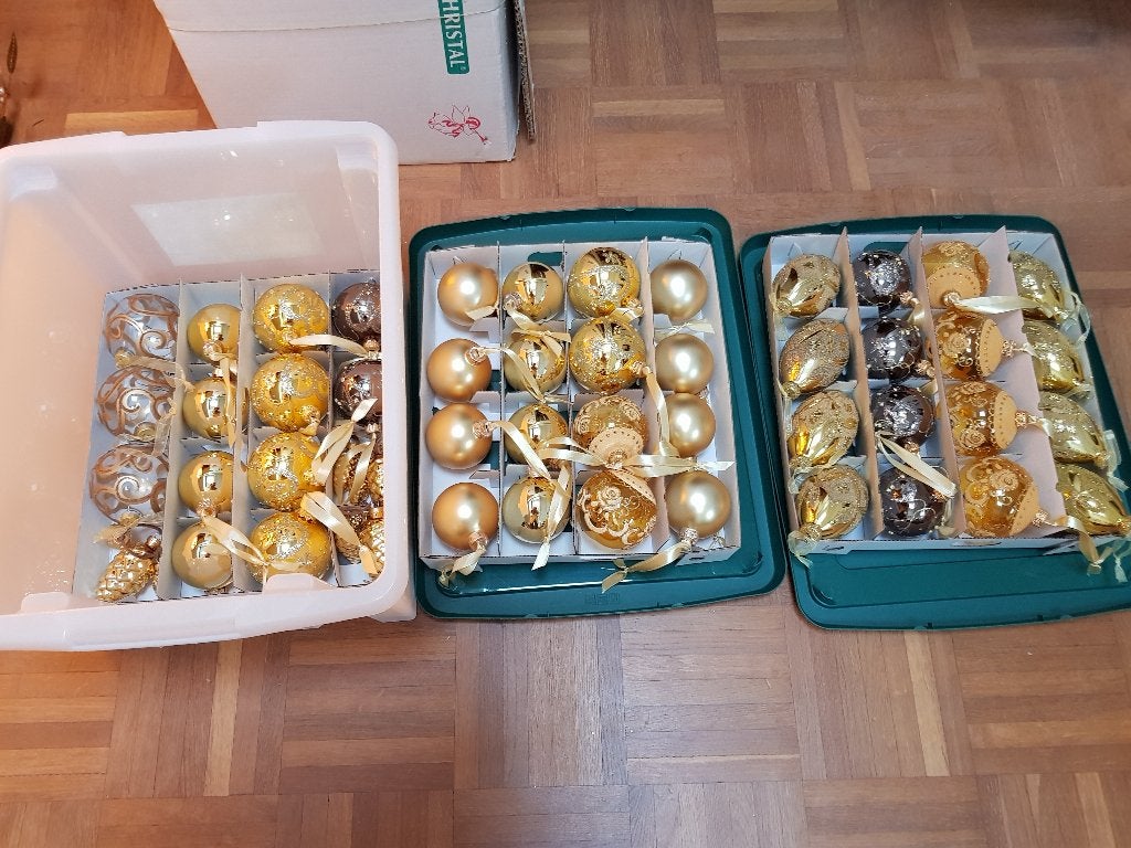 Nieuw: 2 kerstdozen met goudkleurige kerstboom artikelen, Ophalen, Nieuw