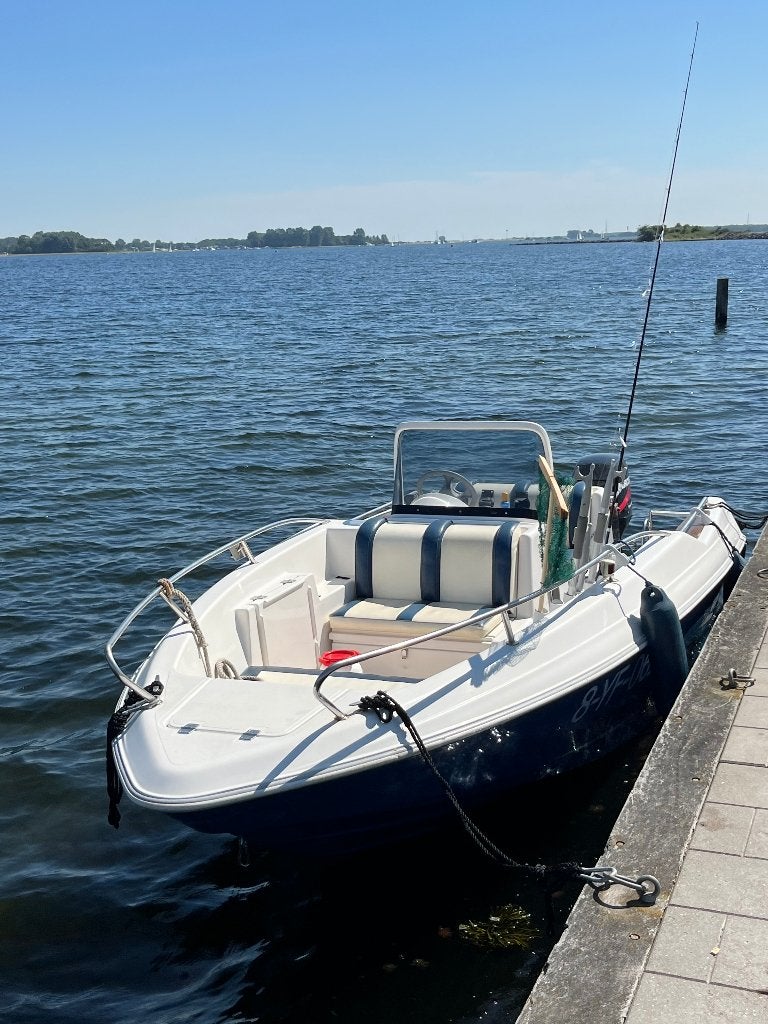 QuickSilver 500 motorboot, Watersport en Boten, Vis- en Consoleboten, Zo goed als nieuw, Quicksilver, Elektrische start, Viertaktmotor