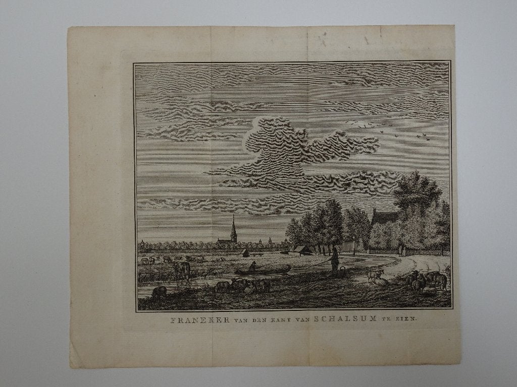 Gravure Franeker van Schalsum te zien, graveur Dirk de Jong, Antiek en Kunst, Verzenden, Stadsgezicht, Gravure, Origineel